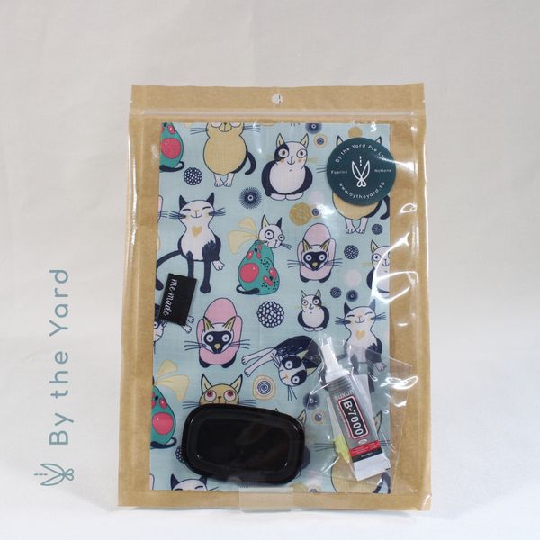Cats Illustrated - Wet and Dry Tissue Pouch DIY Sewing Kit (Video Tutorial Included!)