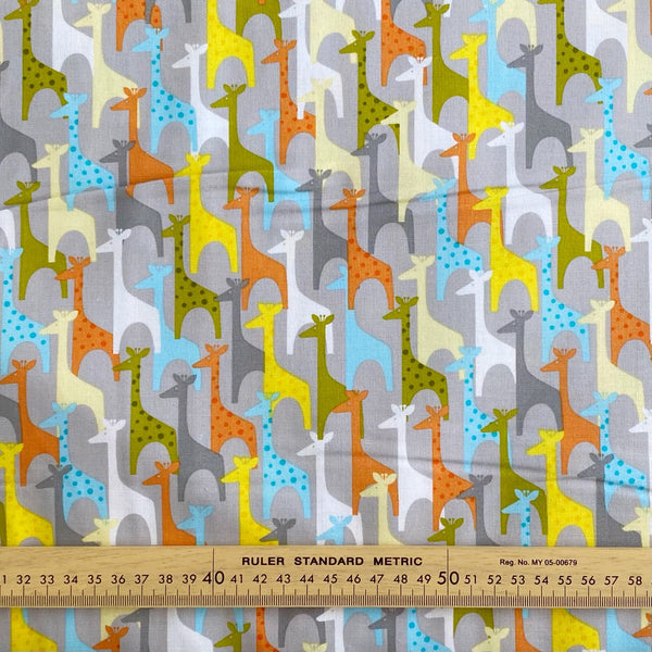 Robert Kaufman Mod Safari Giraffe - Grey